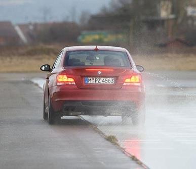 Como parar um carro sem travões – 7 passos