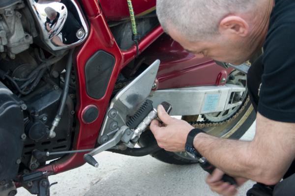 Como remover o catalisador de uma motocicleta – 6 passos